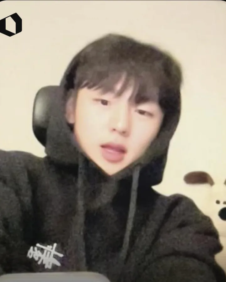 건우 프로필 사진