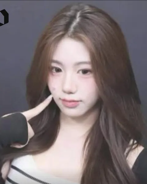 신윤하 (윤하지롱)